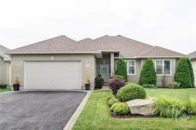 55 CINNABAR Way, Stittsville - Munster - Richmond, ON K2S 1Y9