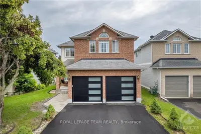 14 BALLYMORE Avenue, Hunt Club - South Keys and Area, ON K1T 3Z7