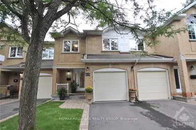 69 Wrenwood Crescent, South Of Baseline To Knoxdale, On K2g 5v5