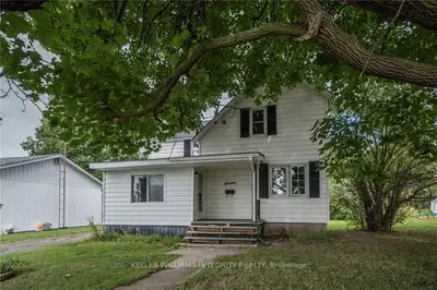 16 Saunders Avenue, South Stormont, On K0c 1p0