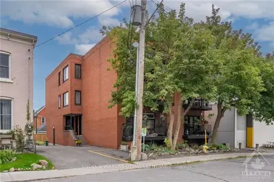 148 Elm Street B, West Centre Town, On K1r 6n5