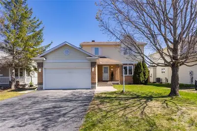 19 CANDOW Crescent, Stittsville - Munster - Richmond, ON K2S 1K7