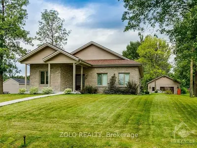 6214 SHANNON Lane, South Glengarry, ON K0C 1E0