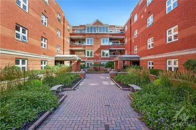 320 Crichton Street 402, New Edinburgh - Lindenlea, On K1m 1w5