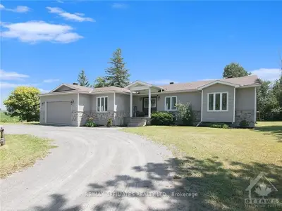 8078 RUSSELL Road, Orleans - Cumberland and Area, ON K0A 3H0