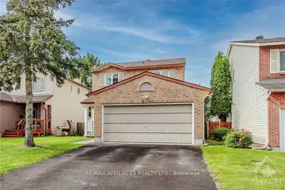 299 COTTONWOOD Crescent, Orleans - Cumberland and Area, ON K1E 2X5