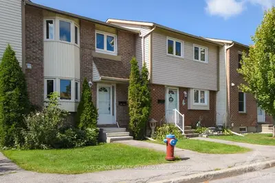 1718 Lamoureux Drive B, Orleans - Cumberland And Area, On K1e 2n2