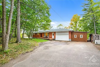 298 Mississippi Drive, Carp - Dunrobin - Huntley - Fitzroy And Area, On K7s 3g7