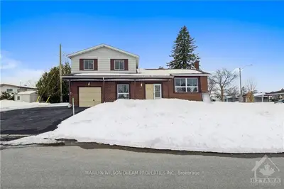 600 SOUTHMORE Drive W, Billings Bridge - Riverside Park and Area, ON K1V 7A6
