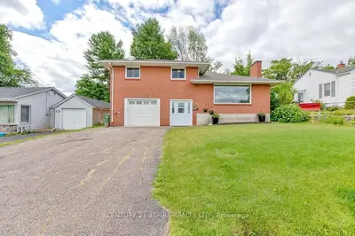 530 ESTHER Street, Pembroke, ON K8A 3E7