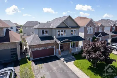203 BEVINGTON Walk, Orleans - Cumberland and Area, ON K4A 0L1