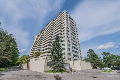 40 Landry Street 903, Vanier And Kingsview Park, On K1l 8k4