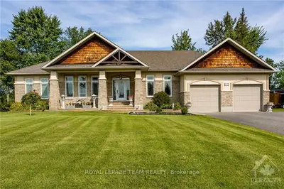 6835 South Village Drive, Greely - Metcalfe - Osgoode - Vernon And Area, On K4p 0a5
