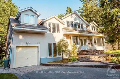 2077 Palmer Avenue, Alta Vista And Area, On K1h 5z3