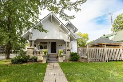 102 King Street, North Dundas, On K0c 1h0