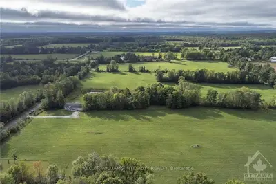 183 OLD MORRIS Road, Tay Valley, ON K0G 1A0