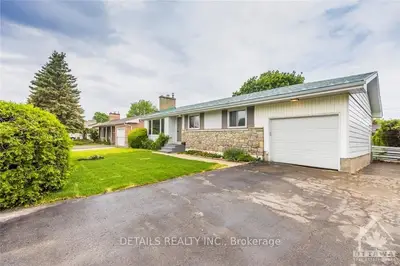 61 Viewmount Drive A, Meadowlands - Crestview And Area, On K2g 3c4