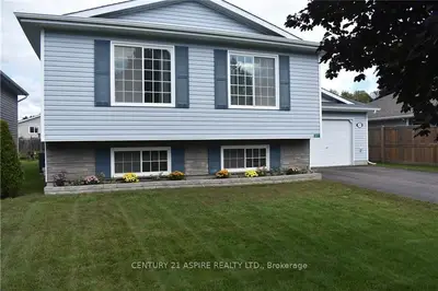 193 D'Youville Drive, Pembroke, ON K8A 8R5