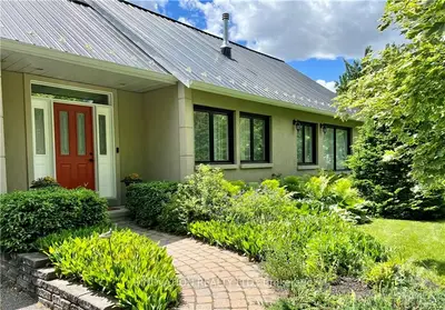 4625 Carp Road, Carp - Huntley Ward, On K0a 1l0