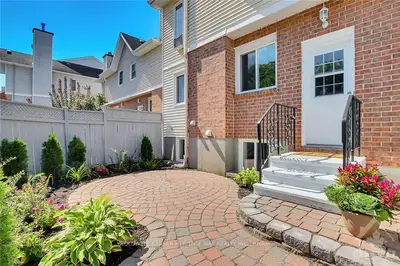 335 MULLETT Street 3, Carleton Place, ON K7C 4J6