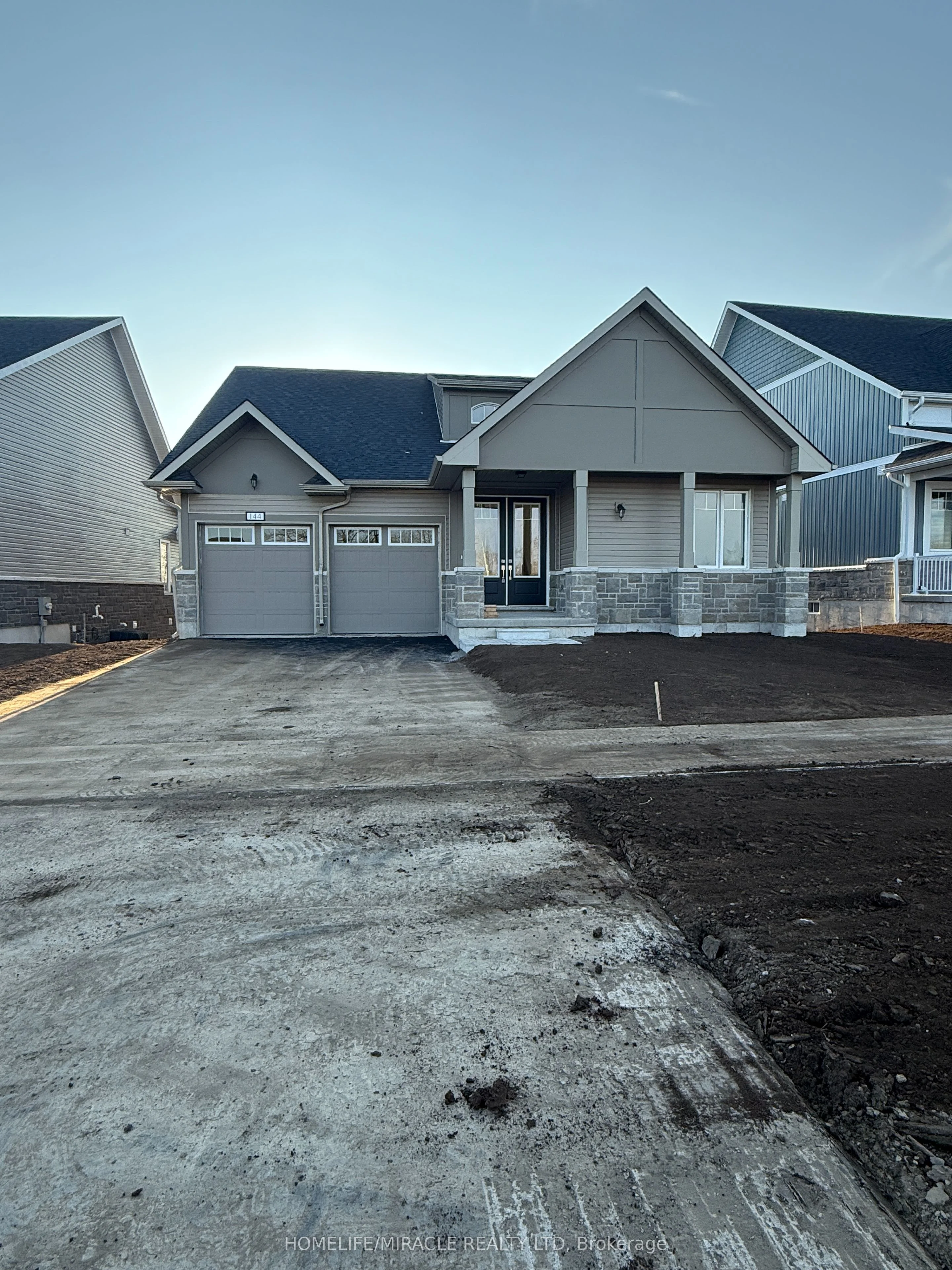 144 Country Club Drive, Loyalist, On K0h 1g0