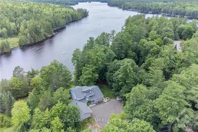 121 ROSEBRUGH Road, Greater Madawaska, ON K7V 3Z4