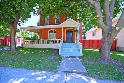 13 CHURCH Street, Brockville, ON K6V 3X5
