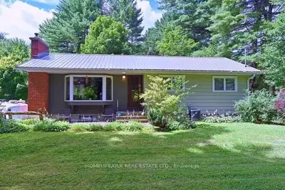 1725 COUNTY RD 2 Road, Front of Yonge, ON K0E 1R0