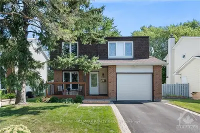 1108 ST GERMAIN Crescent, Orleans - Convent Glen and Area, ON K1C 2L8