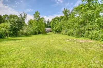 111 Echo Glen Lane, Front Of Leeds & Seeleys Bay, On K0e 1l0