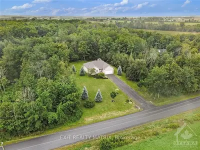 14894 Concession 10-11 Road, North Stormont, On K0a 1r0
