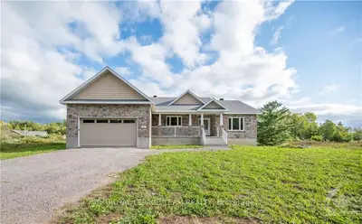 37 PAUL A BERTRAND Road, McNab/Braeside, ON K7S 3G8