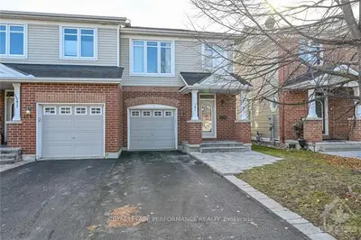 184 Parkin Circle, Blossom Park - Airport And Area, On K1t 4g4
