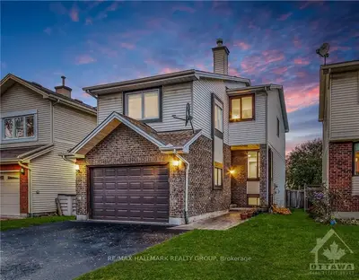 132 HUNTERSFIELD Drive, Hunt Club - South Keys and Area, ON K1T 3L8
