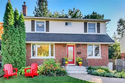 176 Begonia Avenue, Alta Vista And Area, On K1h 6e4