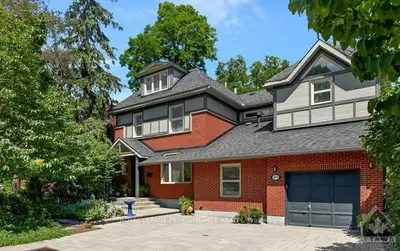 373 PLEASANT PARK Road, Alta Vista and Area, ON K1H 5M7