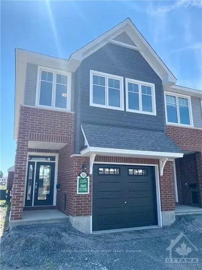 301 KANASHTAGE Terrace, Orleans - Cumberland and Area, ON K4C 1A7