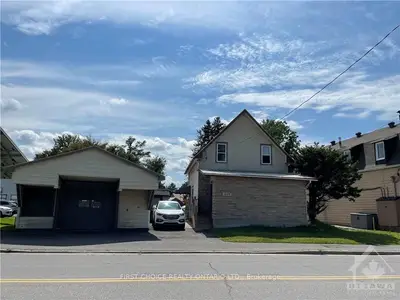 1229 Colonial Road, Orleans - Cumberland and Area, ON K4B 1N2