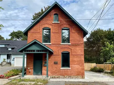 127 BRITANNIA Road, Britannia - Lincoln Heights and Area, ON K2B 5X1