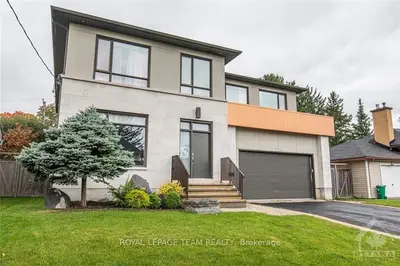 2284 COURTICE Avenue, Alta Vista and Area, ON K1H 7G8