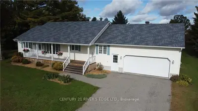 10981 Dr Miller Drive, South Dundas, On K0e 1k0