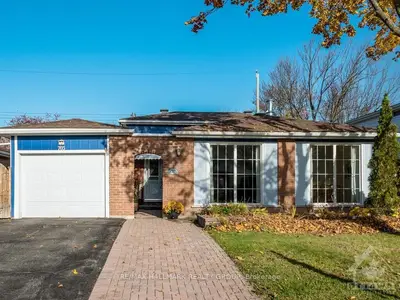 703 Southmore Drive W, Billings Bridge - Riverside Park And Area, On K1v 7a2