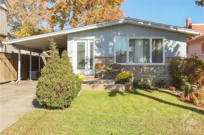 93 JOLLIET Avenue, Vanier and Kingsview Park, ON K1L 5H1