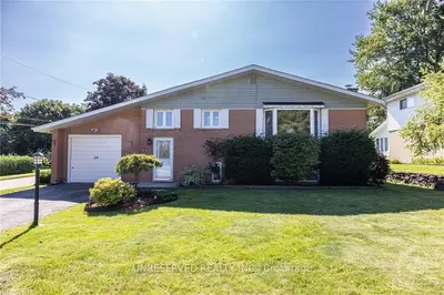 24 OXFORD Avenue, Brockville, ON K6V 3C7