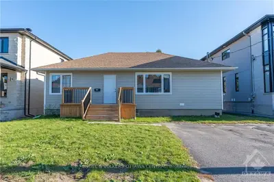 1892 Kingsdale Avenue B, Blossom Park - Airport And Area, On K1t 1j1