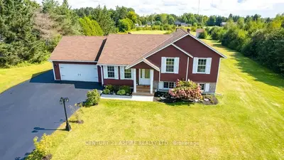 15 Samuel Street, Laurentian Valley, On K8a 6w8