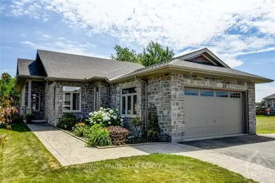 226 ROYAL LANDING Gate, North Grenville, ON K0G 1J0
