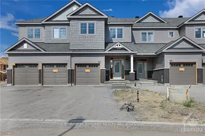 132 Wabikon Crescent, Blossom Park - Airport And Area, On K1x 0h8