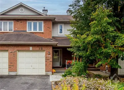4300 SUNWOOD Crescent, Cyrville - Carson Grove - Pineview, ON K1J 1B8