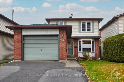 111 Borga Crescent, Hunt Club - South Keys And Area, On K1t 2e1